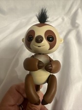 WowWee Fingerlings Baby Sloth - Kingsley Brown - Interactive Pet Figure Toy