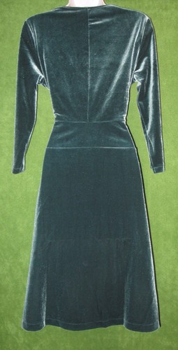 Lands End Green Velvet Stretch Fit Flare Stretch Dress 3X 22W 24W $99 PLUS - Picture 5 of 6
