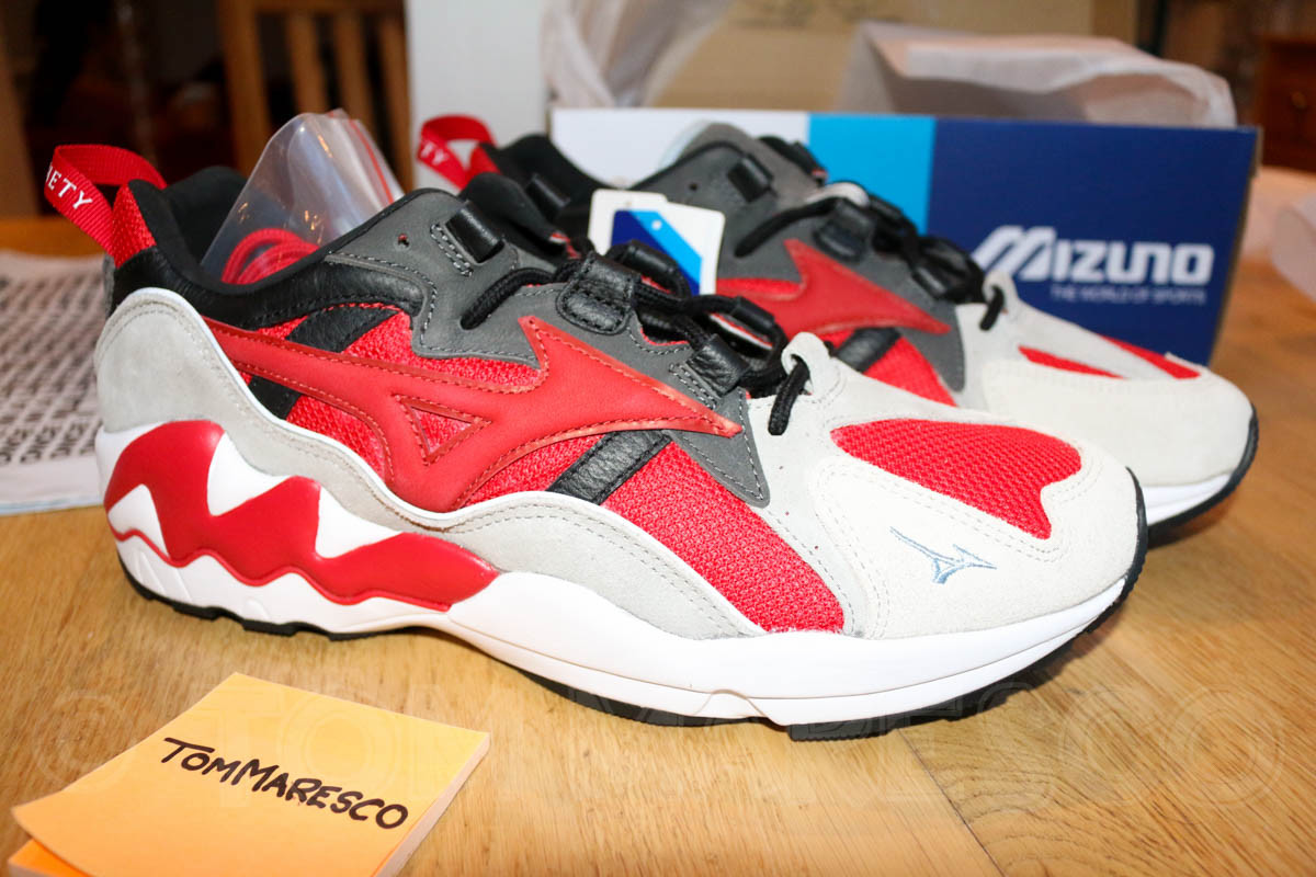 Mizuno Wave Rider 1 X highsnobiety Phoenix Wave Runner UK10.5 Mizuno Wave Rider 1 X highsnobiety Phoenix Wave Runner UK10.5
