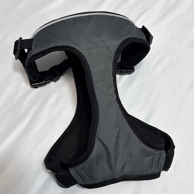 petsafe easy sport harness Size Medium Excellent Preowned Condition Handled