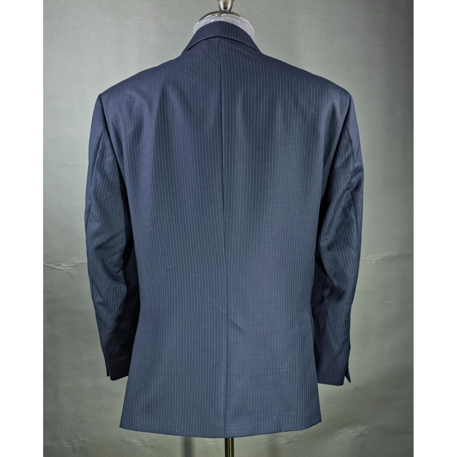 Tommy Hilfiger Sport Coat Mens 44S Navy Pinstriped 100% Wool Blazer Suit Jacket thumbnail 4