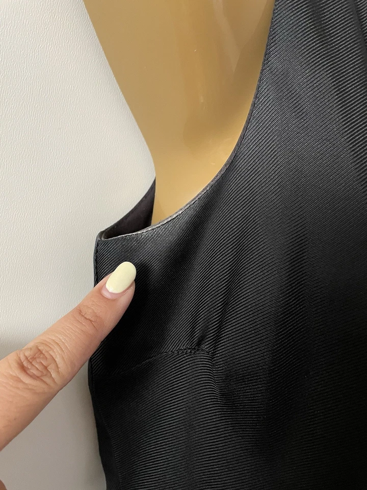 Vestido Tocca 100% seda preto plissado tamanho 2 Preppy dinheiro antigo minimalista - Imagem 4 de 4