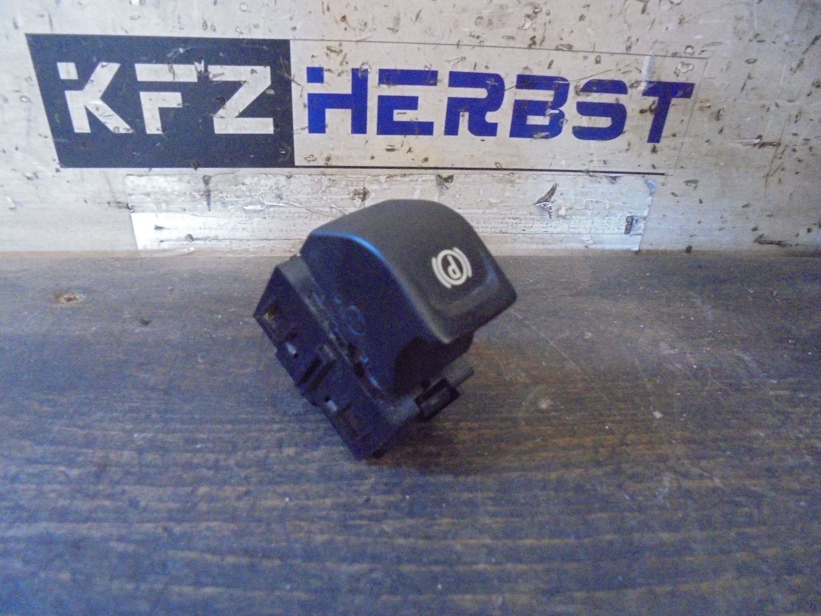 switch electric hand brake Vauxhall Meriva B 13271123 1.4 74kW B14XER