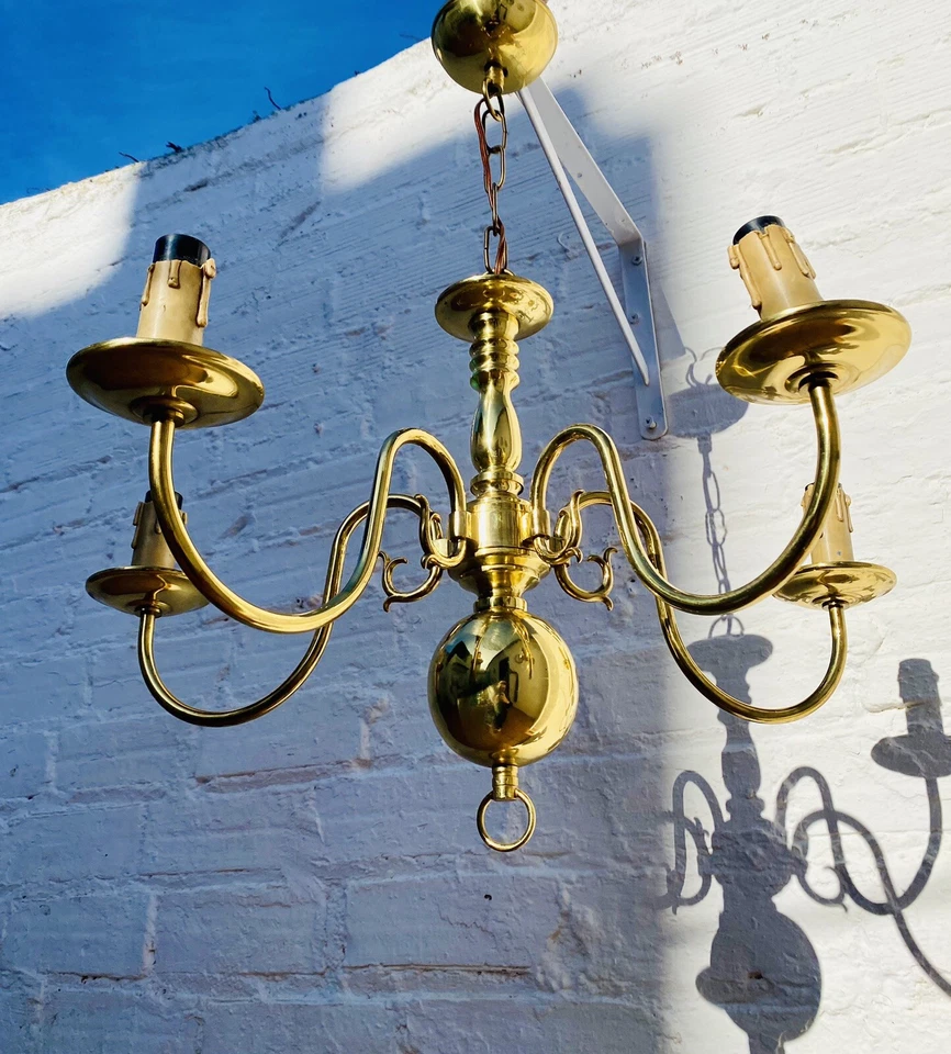 Lámpara de araña holandesa flamenca antigua 5 luces de brazo latón estilo granja Williamsburg Foto 4 de 4