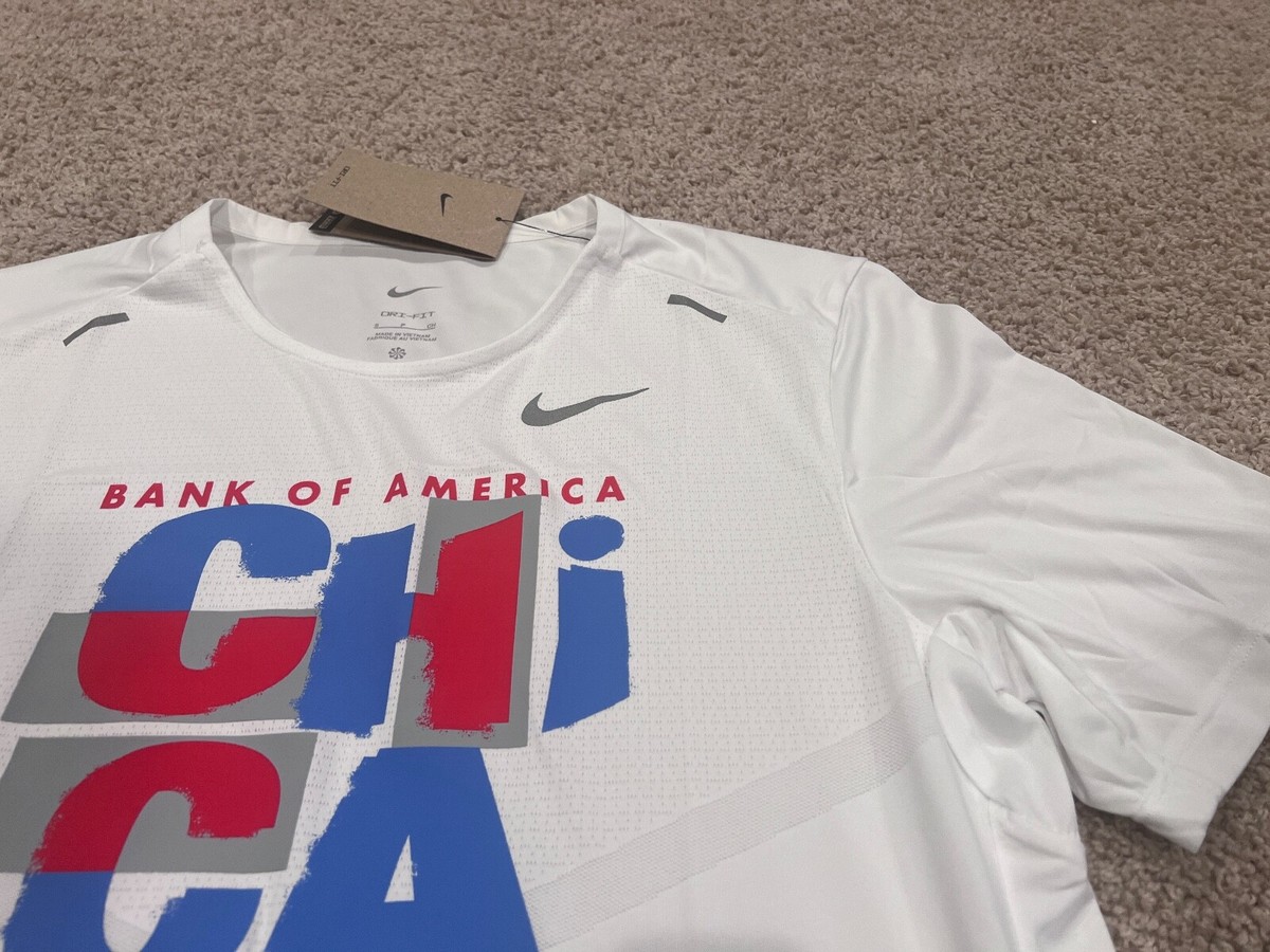 Nike Dri Fit Chicago Marathon run running 26.2 white t shirt