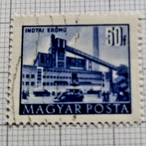 Buildings in Budapest plus 50 other different ones from Hungary.