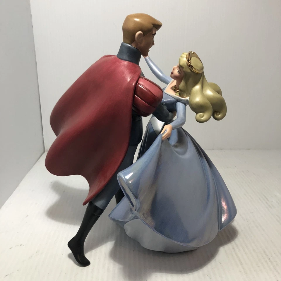 WDCC Disney La Bella Durmiente Un baile en las nubes con caja y certificado de autenticidad Foto 4 de 4