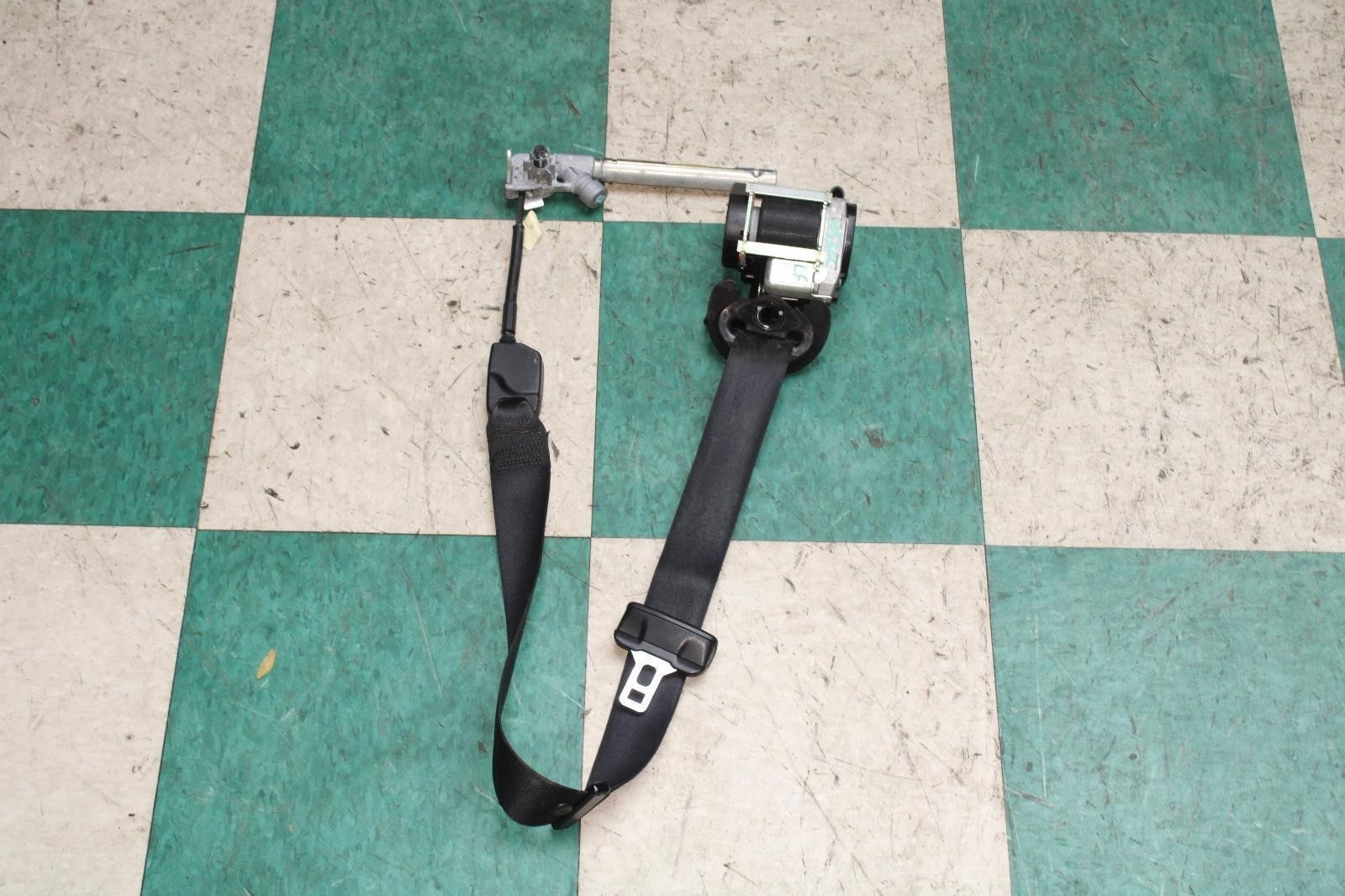 14-17 Ghibli Black Front Driver Side Left LH LF Seat Belt Restraint OEM Factory