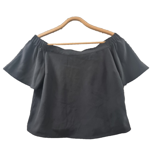 BARDOT Top Womens Size 12 Black Short Sleeve Off the Shoulder Crop