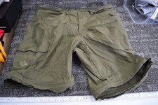 Boy Scout MENS 34 M Green Official Uniform Shorts Current Style BSA 35x9.5