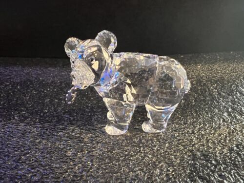Swarovski Crystal Figurine Grizzly Bear Cub with Fish 7637 NR 000 007 261925 Box - Imagen 1 de 6