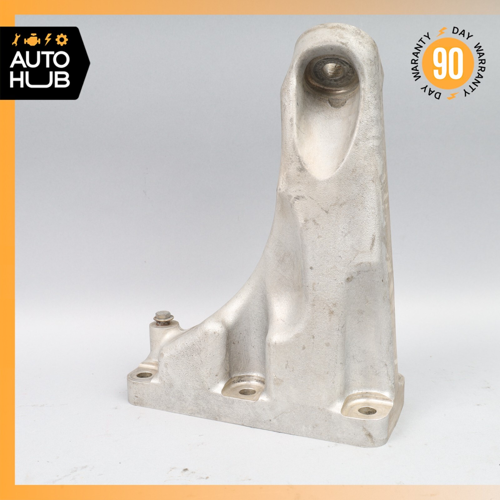 05-07 Maserati Quattroporte M139 Engine Motor Bracket Mount Left Driver Side OEM
