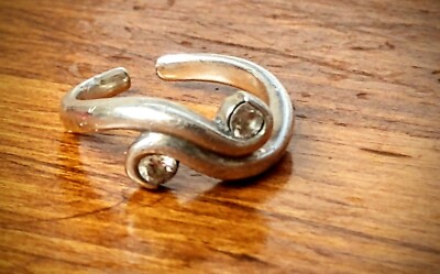 Lovely & Fancy Toe Ring w/2 White Stones Overlying Lines -925 Sterling Silver