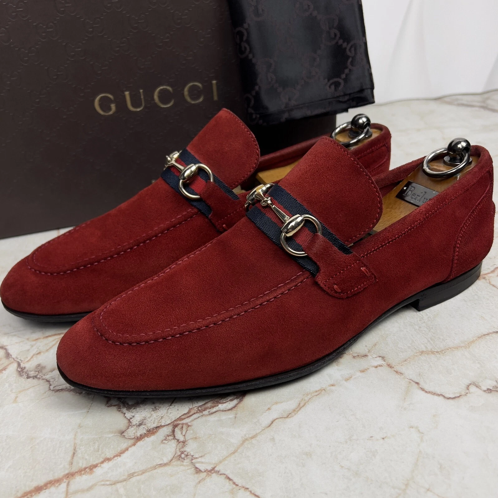 Mocassins GUCCI Jordaan Horsebit Web Penny daim rouge ou 8 US