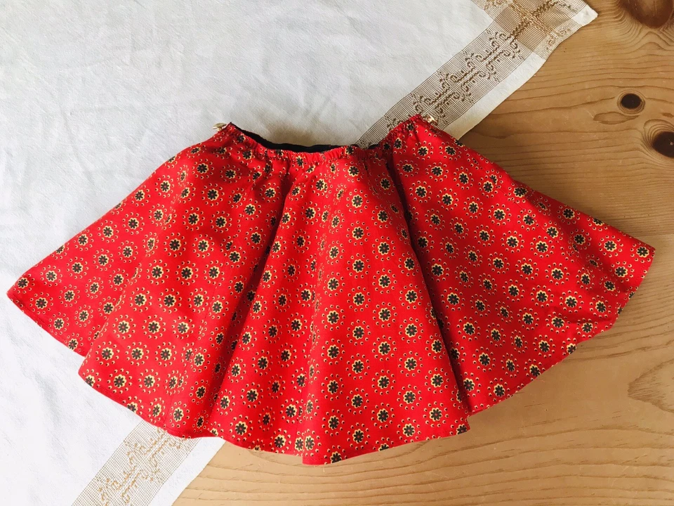 Vintage Handmade Circle Skirt Girls German Style Red Flowers Lined 5/6/7 Yrs - Photo 2/4