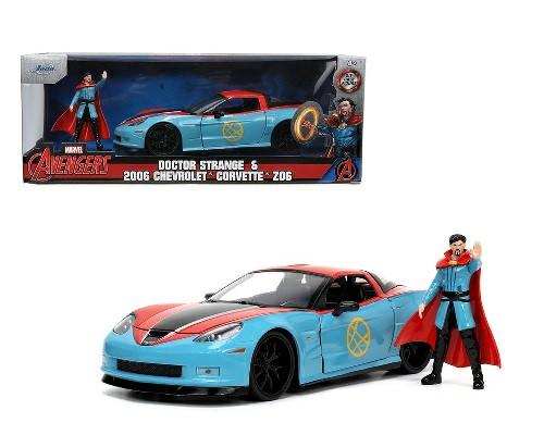 1/24 MARVEL DOCTOR STRANGE 2006 CHEVY CORVETTE Z06 WITH FIGURE 32115