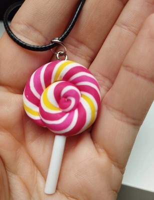 Sommerkette aus Kautschuk mit Anhänger in Form eines rosa Lutschers