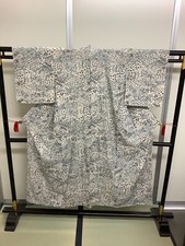 Japanese Vintage Kimono pure silk cream Wind grass village Height 59.05inch