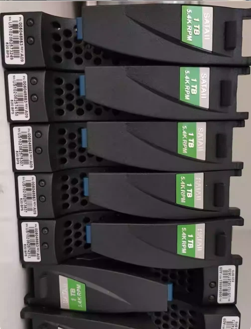 EMC CX3-LP010-15 005048853 1TB 4Gb FC 5.4K rpm 3.5" CX 1T Hard Drive - Image 2 of 3