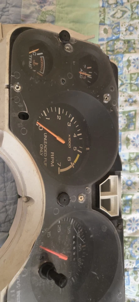 Mustang 79-86 2 grupos de calibre uno es 7k y 6k Foto 4 de 4