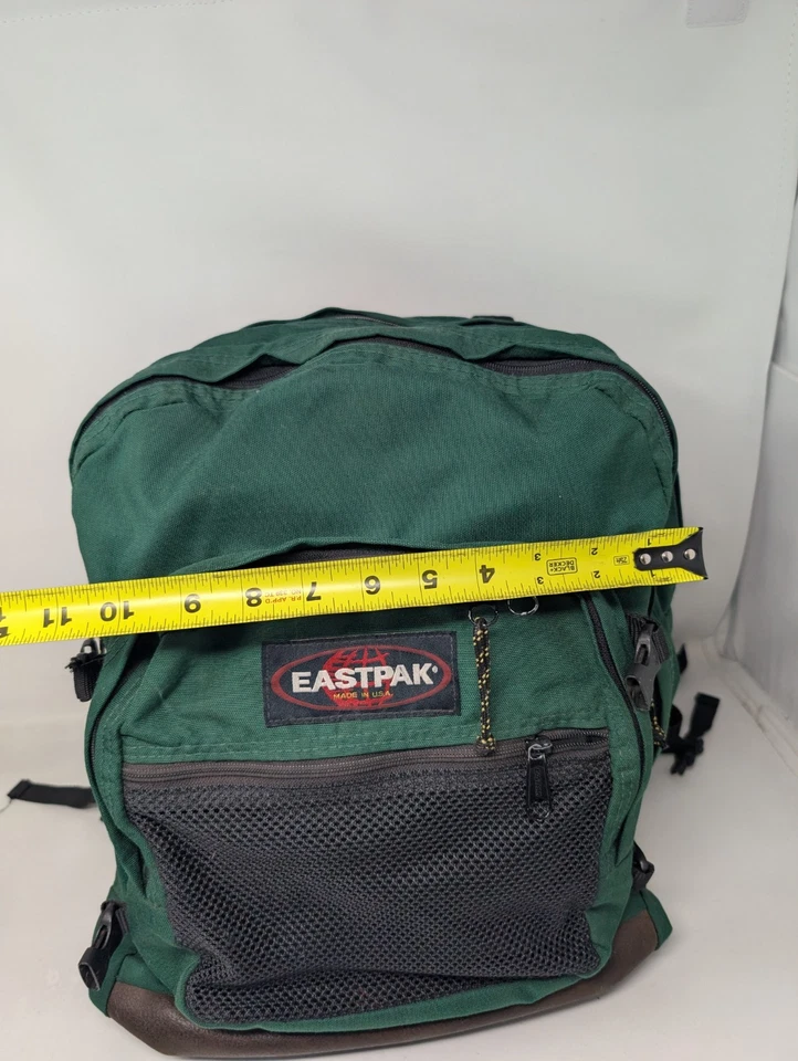 Vintage Eastpak  Backpack Made In USA Forest Green Leather Bottom 90s - Image 4 of 4