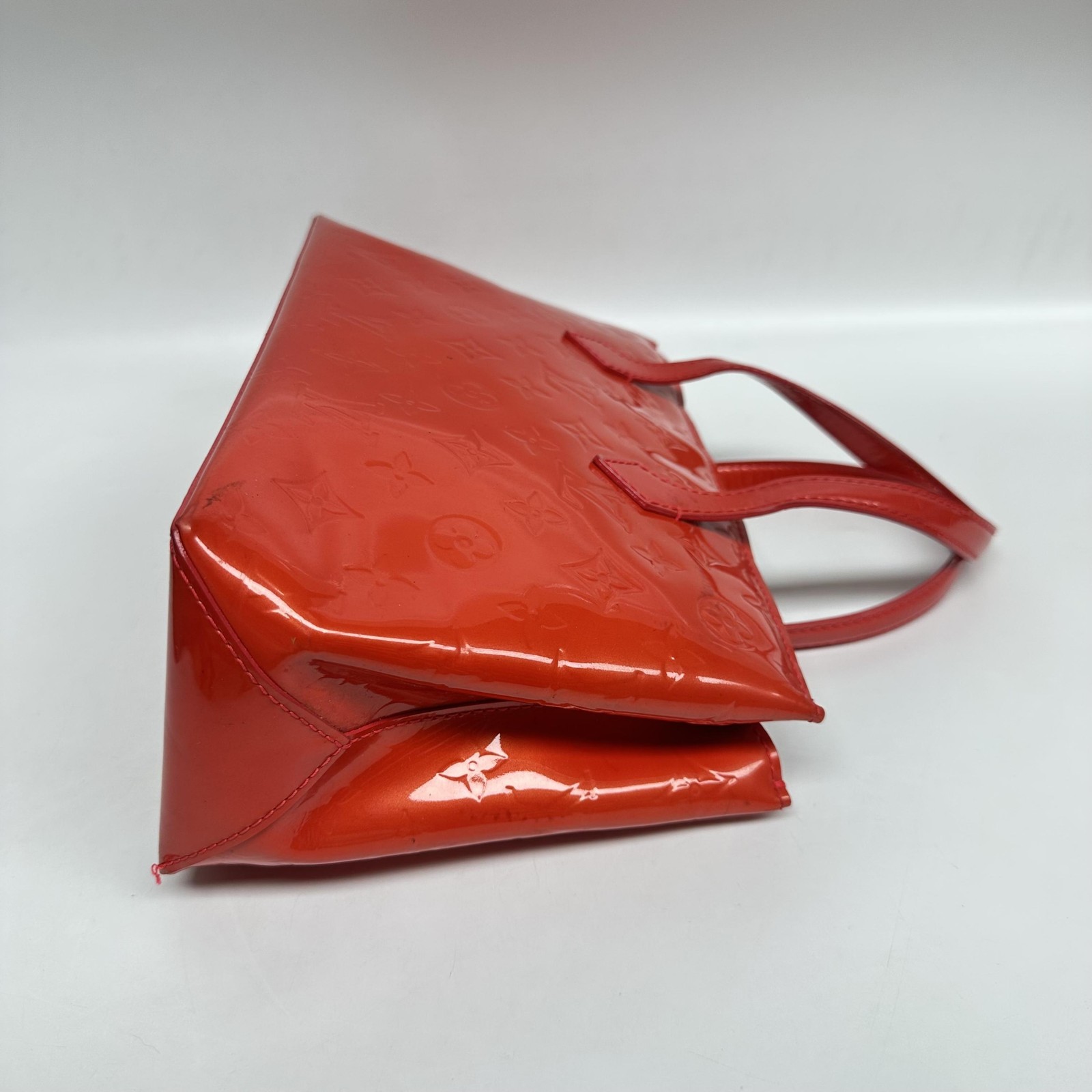 Red Monogram Vernis Wilshire PM - ## image 4
