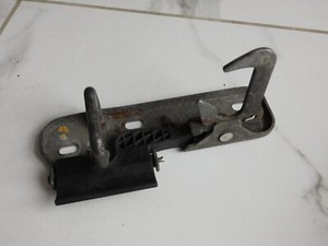 Motorhauben Schloss VW EOS Golf V VI Jetta III 1Q0823480 Verschluss Schließbügel