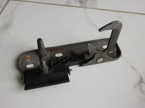 Motorhauben Schloss VW EOS Golf V VI Jetta III 1Q0823480 Verschluss Schließbügel