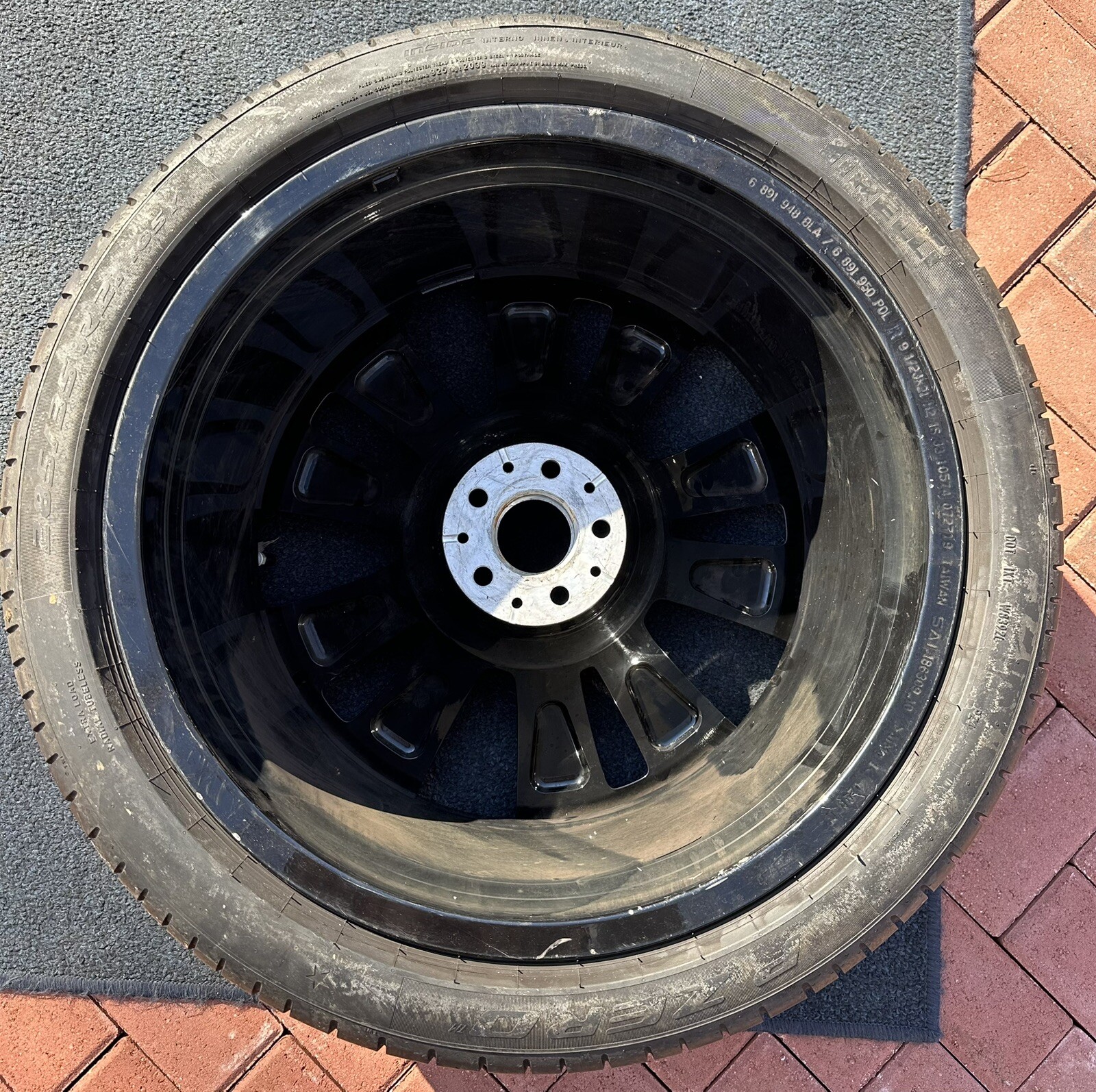 2021 Rolls Royce Ghost OEM Factory Original 21” Wheel Rim Tire Rear