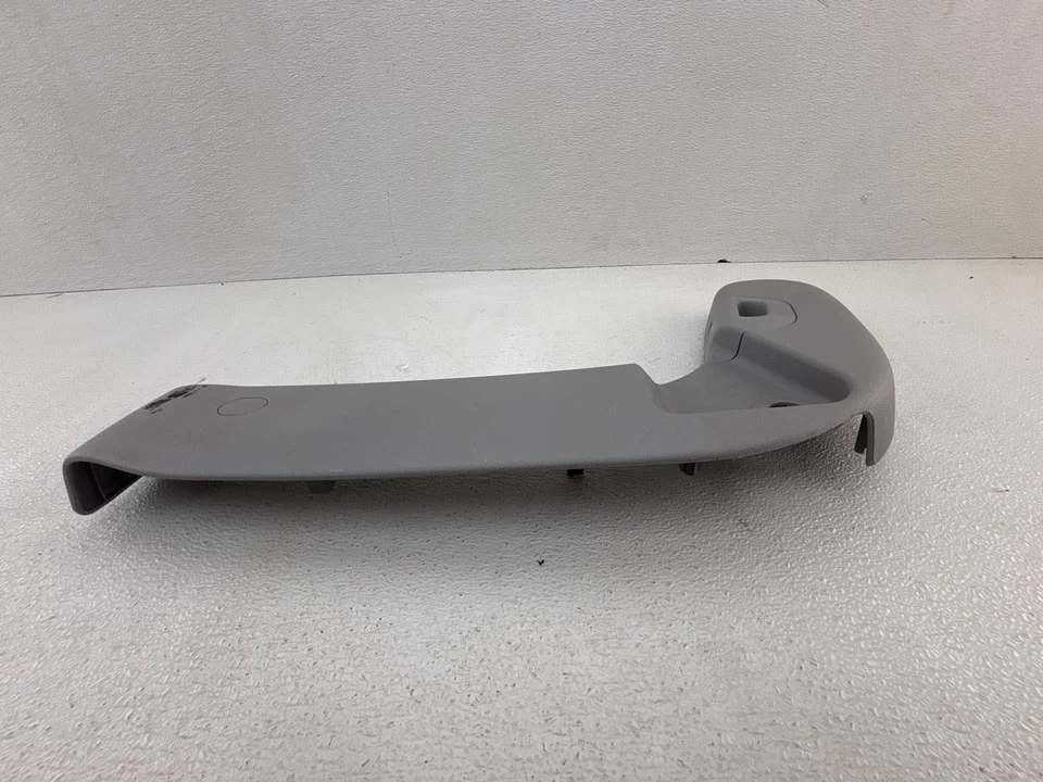 Asiento central Honda 2011-2017 segunda fila lado izquierdo borde inferior Odyssey Foto 2 de 4