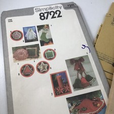 1987 Simplicity 8722 Vintage Sewing Pattern Christmas Ornaments Stockings UNCUT