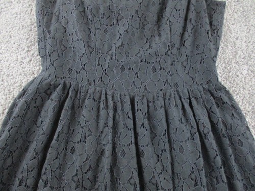 Review Shift Dress 6 Sleeveless Lined Stretch - Rear Zip Black Round Neck - Picture 3 of 19