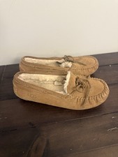 UGG Australia Women Dakota Moccasin Chestnut Slipper US Size 4