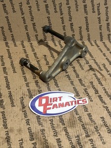 88-02 YAMAHA BLASTER YFS200 OEM REAR BRAKE CALIPER STAY MOUNT BRACKET ✅FASTSHIP✅