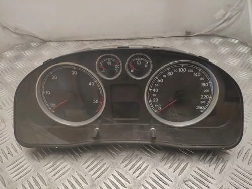 VW PASSAT B5 3B3 Kombiinstrument 110080198 3B0920829A 1.90 Diesel 96kw 13662333