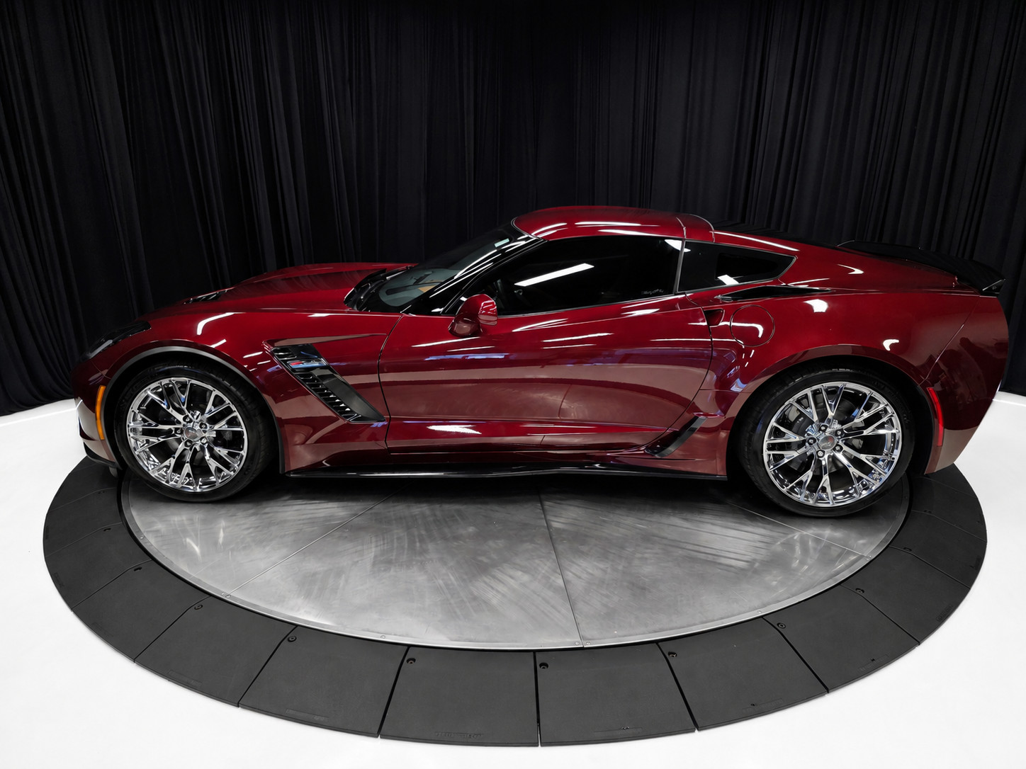 2016 Red Metallic Chevrolet Corvette   | C7 Corvette Photo 9