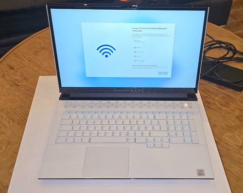 Alienware M17 R3 - Gaming Laptop - TOP Zustand - Bild 6 von 8