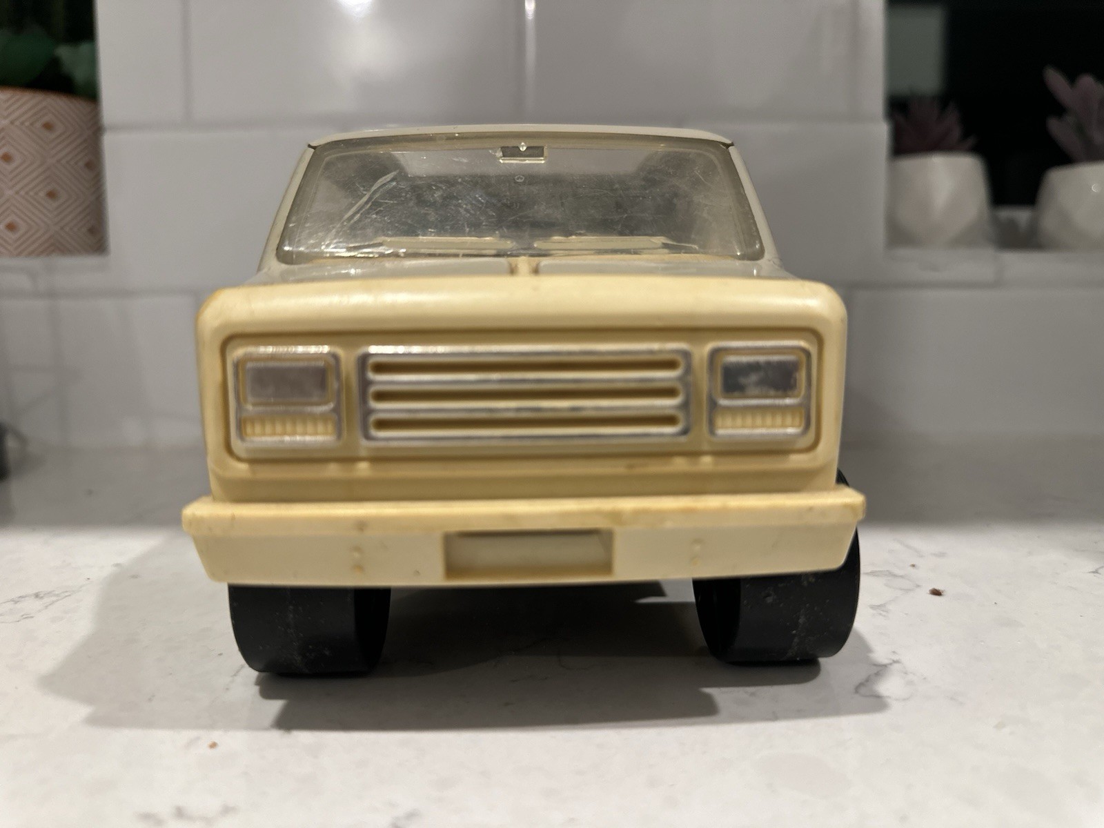 Picture 4 of 19