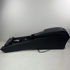 Mittelkonsole MERCEDES BENZ C-KLASSE (W204) - A2046800150 Mittelkonsole MERCEDES BENZ C-KLASSE (W204) - A2046800150