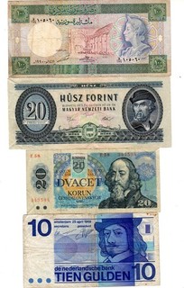 LOT 4 BILLETS PAYS BAS 10 Gulden 1968 20 KORUN 1986 HONGRIE 20 FORINT 1975
