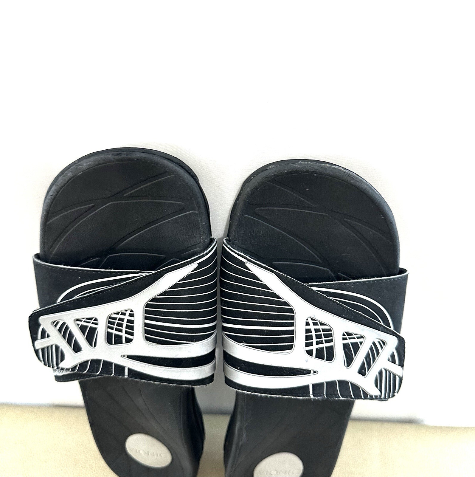 Vionic Traverse Men’s Slides Flip Flops Black & S… - image 2