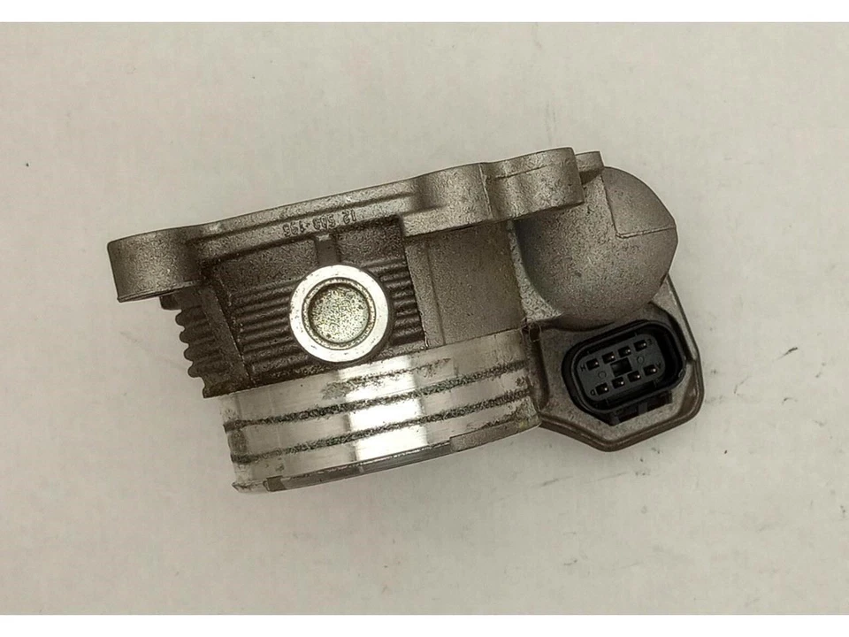 Válvula de cuerpo del acelerador Pontiac Solstice Saturn Sky 2,4 L 4 cilindros para 2007-2008 Foto 2 de 4