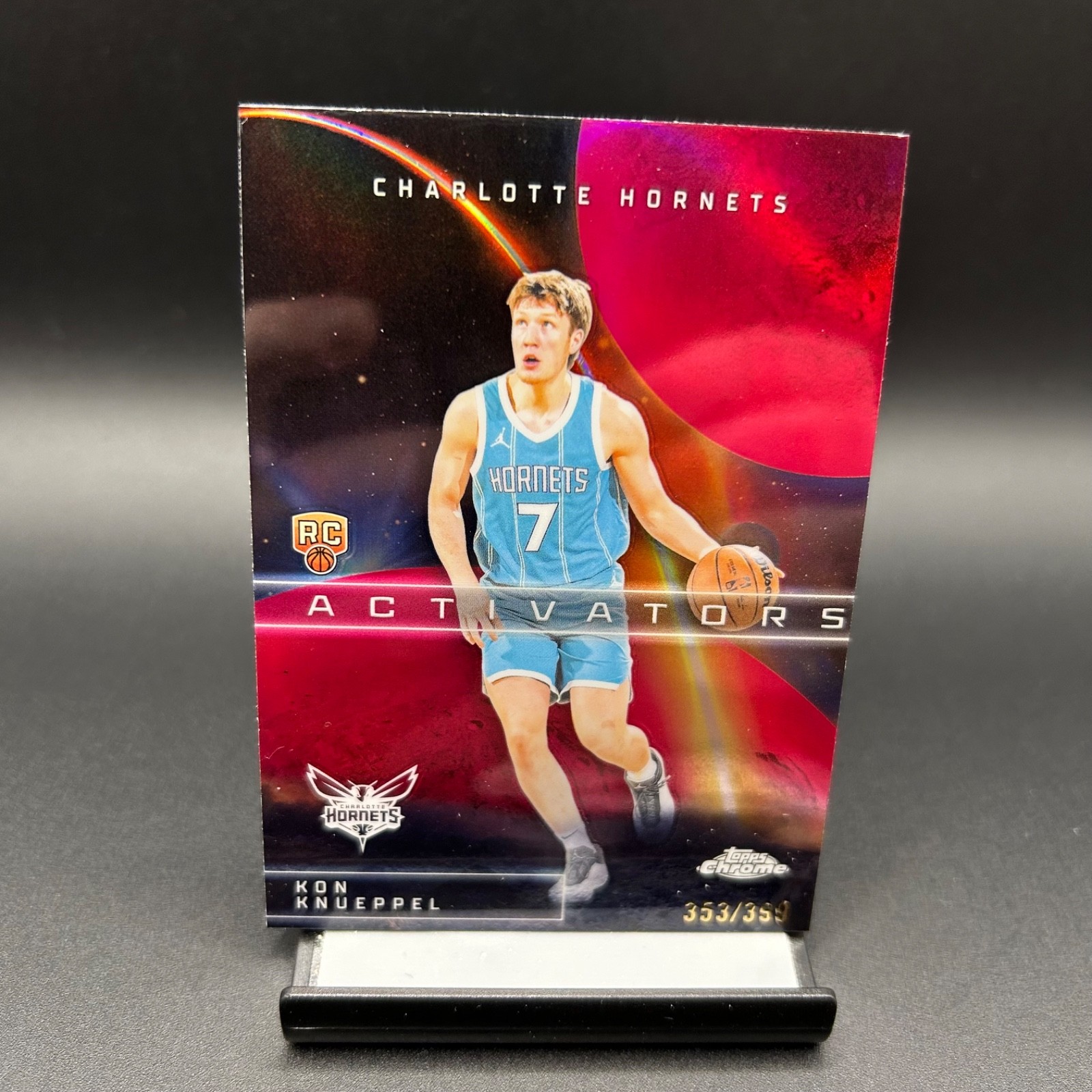 2025-26 Topps Chrome #AC-14 Kon Knueppel Magenta Activators RC /399 Hornets