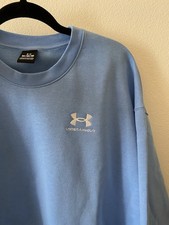 UNDER ARMOUR Women  s Crewneck Sweatshirt in Light Blue - M