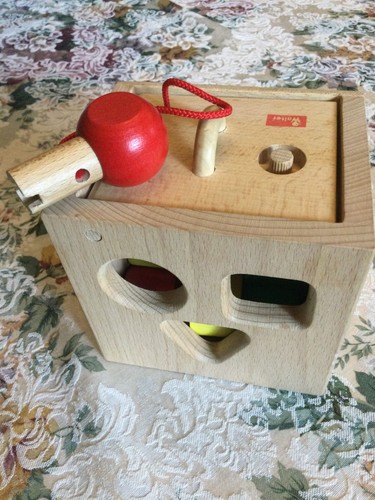 WALTER Western Germany Shape Sorting Wood Cube 9 Colorful Blocks Activity Toy🌺 - Picture 2 of 5