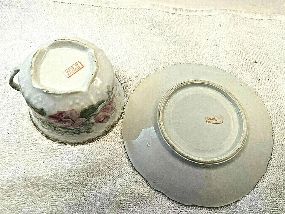 Taza y platillo de porcelana muy de colección rosa detalle dorado bávaro  Foto 3 de 3