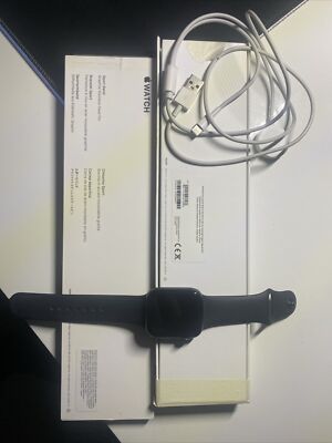 Apple Watch SE 44mm Aluminiumgehäuse-Space Grau mit Sportarmband in Mitternacht