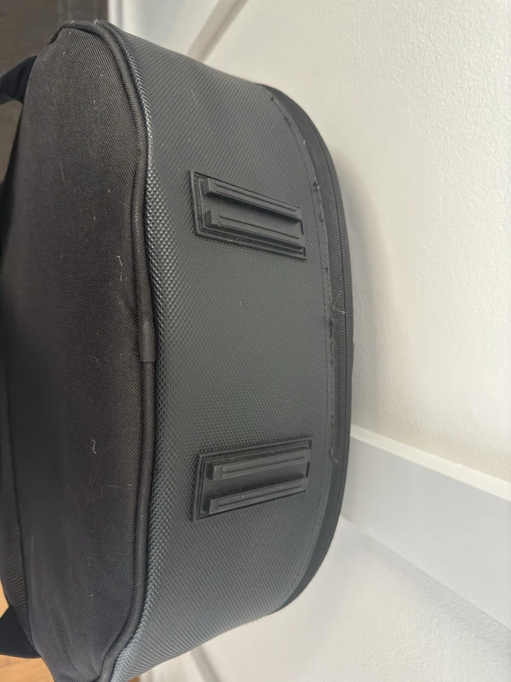 Yamaha 3/4 Size Classical Acoustic Guitar Soft Case (MINT) - Image 3 of 4