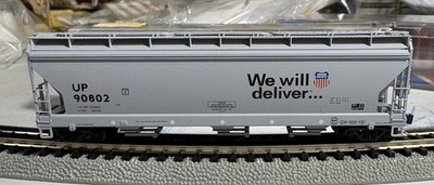N Scale - Union Pacific  We Will Deliver  3-Bay ACF Covered Hopper