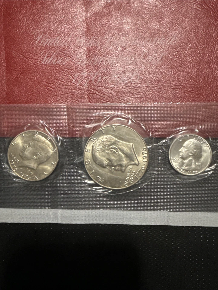 1776-1976 (S) U.S. Mint Bicentennial 40% Silver Uncirculated 3-Coin Set - Image 2 of 4